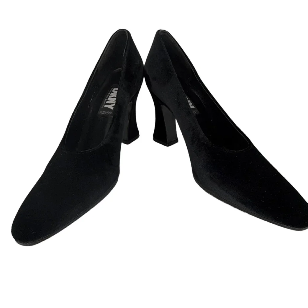 DKNY Vintage Flared Heel Black Velvet 8 Pump